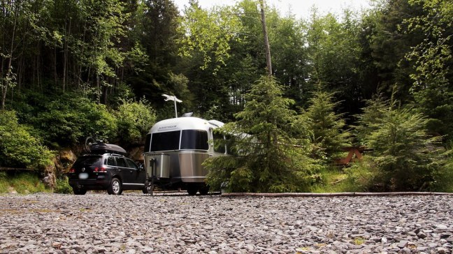 Waiting for ferry at Kinnikinnick Campground