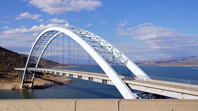 Roosevelt Lake Bridge